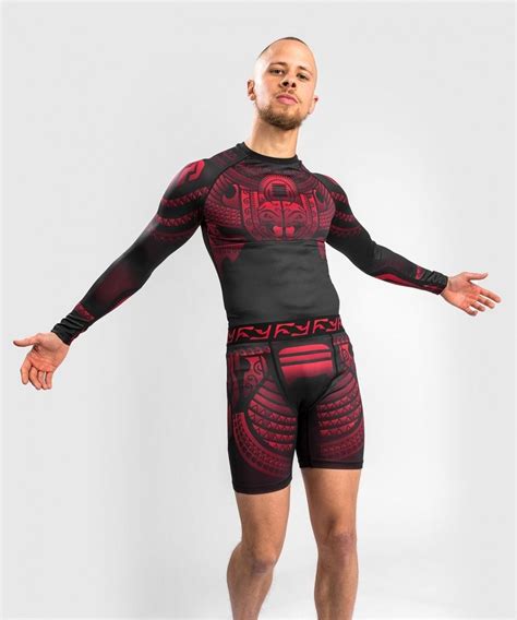 Рашгард Venum Nakahi LS - Black/Red купить с доставкой в интернет ...
