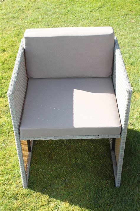 Stratford Rattan Weave Garden 4 Seater Cube Set Complete With Cushions