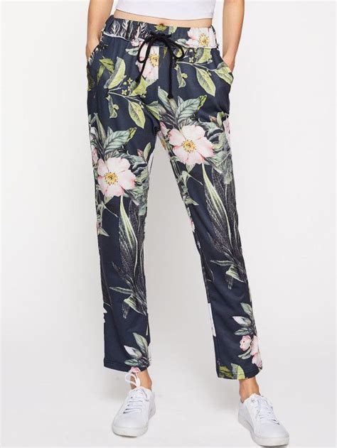 Модные брюки с цветочным принтом | Drawstring pants, Fashion, Trouser ...
