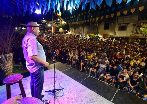 Primeiro Dia Da Festa Do Bode Ter Apresenta O De Z Lezin E Show Do