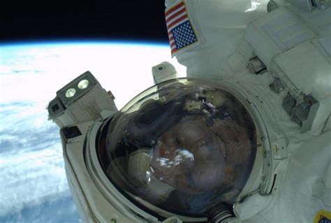 Spacewalk Selfie! NASA Astronaut Shares Self-Portrait