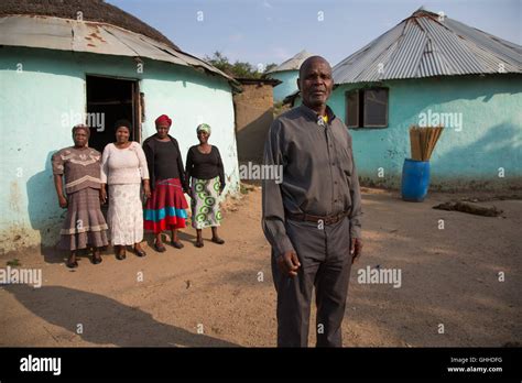 Polygamy Marriages Hi Res Stock Photography And Images Alamy