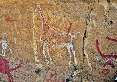 10 Prehistoric Cave Paintings (with Map) - Touropia