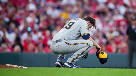 Brewers' Corbin Burnes nearly faints in Cincinnati heat: 'Scary in the ...