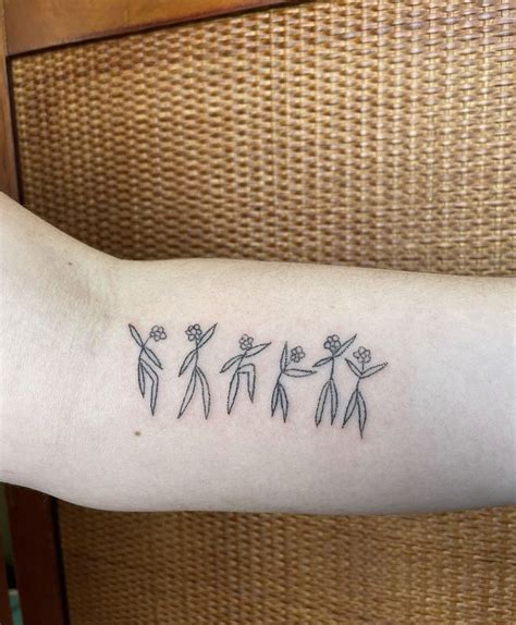 By Frankly Tattoo On Instagram Funky Tattoos Simplistic Tattoos