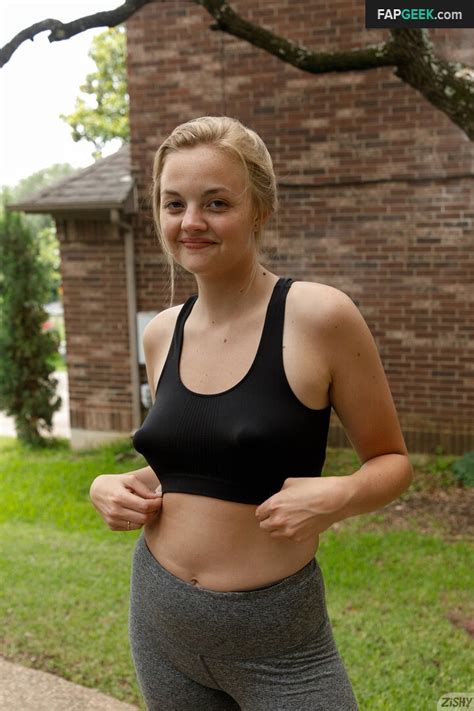 Zishy Zishy Zishylives Nude Leaked Onlyfans Photo FapGeek