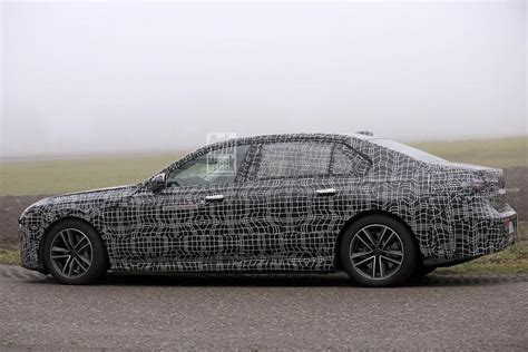 New Bmw 7 Series And Electric I7 Caught Techzle