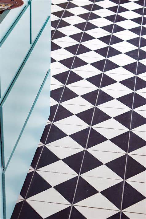 Choosing A Retro Kitchen Floor Tile • Pmq For Two