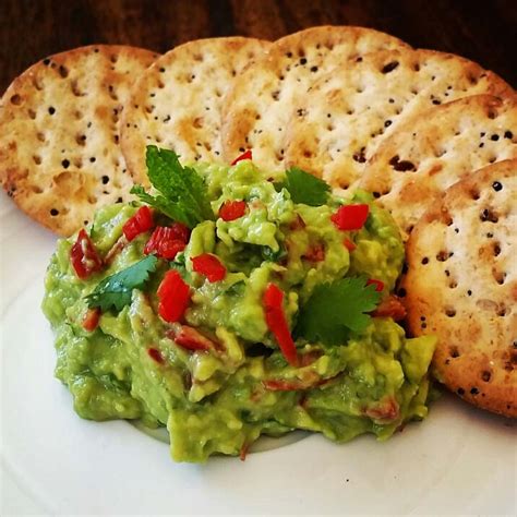 Spicy Guacamole Dip Using Fresh Avocado Coriander And Mint