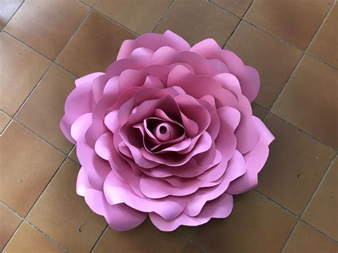 Cómo hacer una rosa gigante de papel DIY paso a paso Como hacer una