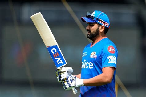 Ipl 2022 Mumbai Indians Captain Rohit Sharma Fined ₹12 Lakh For Slow