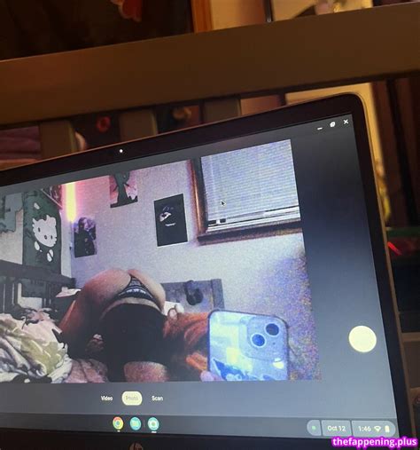 Anasarchivee Laylowana Stargirlanna Strgirl Nude OnlyFans Photo