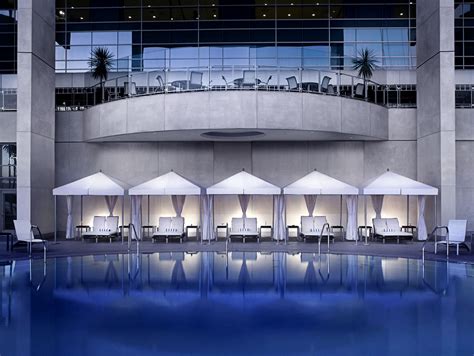 Hilton San Diego Bayfront Pool_Cabanas – Lighting Design Alliance