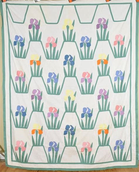 30s Iris Applique Quilt Top Auction