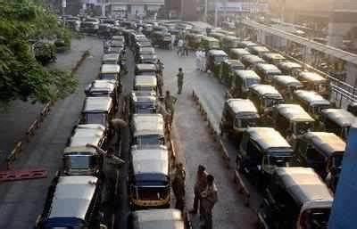 Pune railway station to get separate parking bays for autorickshaws ...