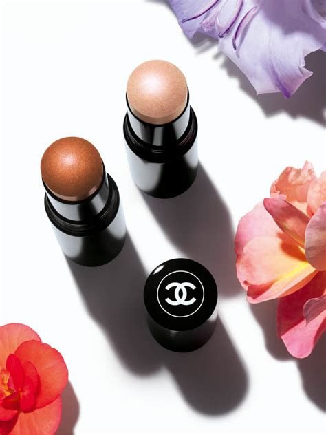BAUME ESSENTIEL Multi-use glow stick Moonlight kiss | CHANEL