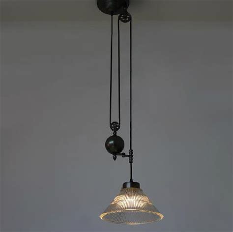 Maetthere Vintage Industrial Pulley Pendant Light | Light Atelier