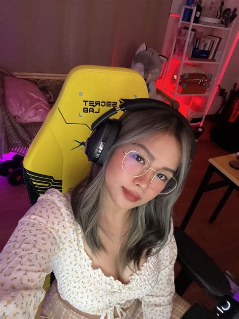 FrheaJaimil on Twitter: "Love my hair color 🫶🏼 https://t.co/APh1MT9iEw ...