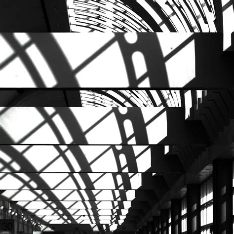 Shadows | Shadows, San Diego Convention Center. | Kevin Dooley | Flickr