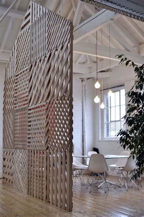Межкомнатные перегородки в интерьере. Часть 4. Из дерева.