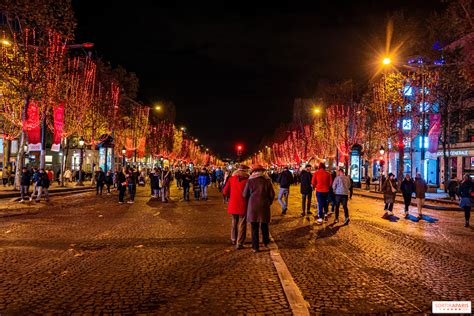 Illuminations de Noël des Champs Élysées 2022 nouvelle couleur et