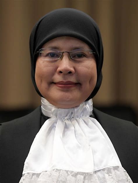 Who Is Tengku Maimun Malaysias First Female Cj Malay Mail