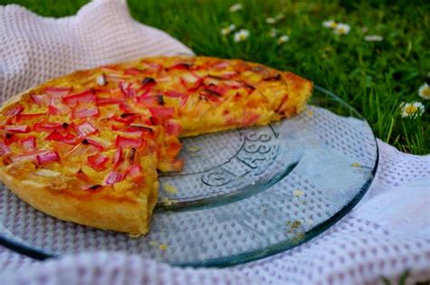 La Cuisine And Claudine Tarte à La Rhubarbe Toute Simple