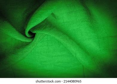 564 Emerald green satin sheets Images, Stock Photos & Vectors ...