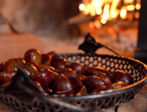 How To Roast Chestnuts In 3 Ways Oven Pan Or Fire