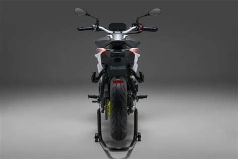 Benelli Tornado Naked Twin Vorgestellt
