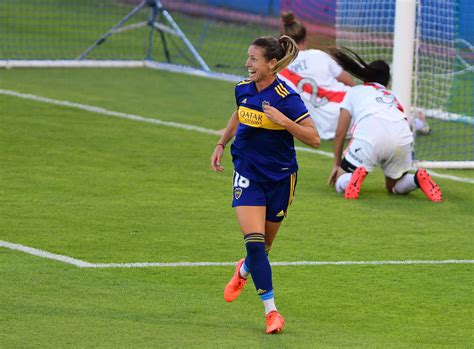 Boca aplastó a River y gritó campeón en el femenino - TyC Sports