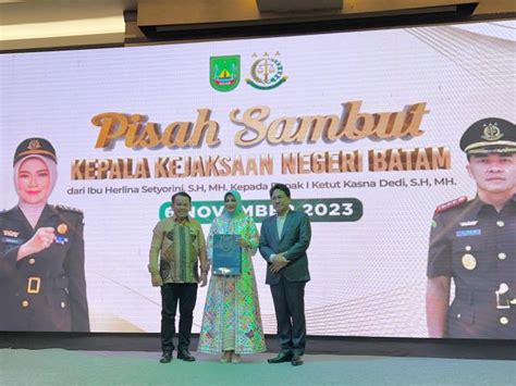 Pada Acara Pisah Sambut Kakanim Batam Mengucapkan Selamat Kepada