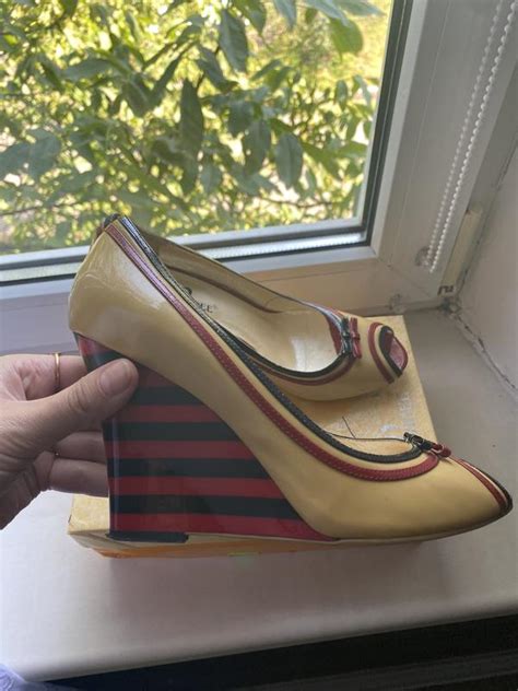 Офисные туфли щу открытым пальцем на танкетке.туфли на платформе — цена ...