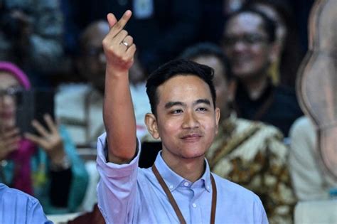 Putusan Mk Soal Batas Usia Capres Cawapres Dinilai Jauh Dari Norma Hukum