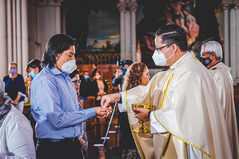 El P Emmanuel Salgado L C Es Ordenado Sacerdote Por El Arzobispo De