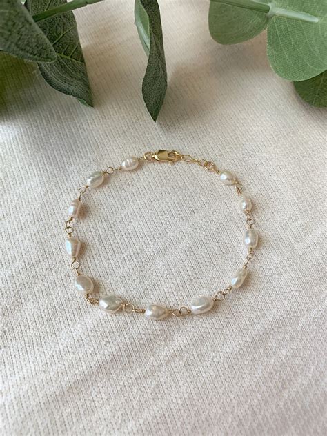 14K Gold Filled Pearl Bracelet Dainty Natural Pearl Bracelet Delicate