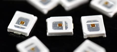 730nm Led 딥 레드 2835 Smd Led, Bossgoo.com의 고품질 730nm Led 딥 레드 2835 Smd Led