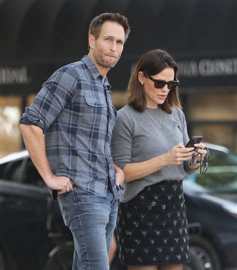 Jennifer Garner and John Millers relationship timeline