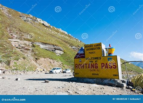 Rohtang La Rohtang Pass In Manali Himachal Pradesh India Editorial