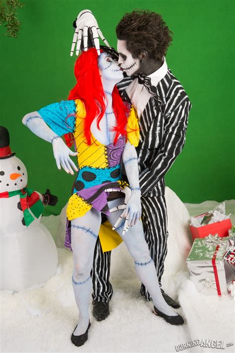 Joanna Angel Is Having Fun With Her Boyfriend Photos Small Hands MILF Fox