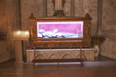 Effigy Of A Saint Cathedral Of Saint Emidio Ascoli Picen Flickr