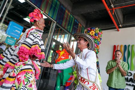 Carnaval De Barranquilla On Twitter La Luz Del Carnaval Toda Una