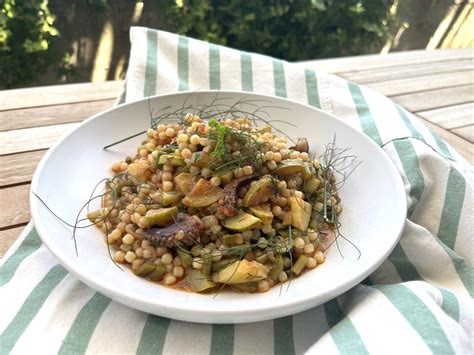 Fregola Sarda Pa Tica U Umaku Od Sipe I Povr A Ku Ina S Pogledom