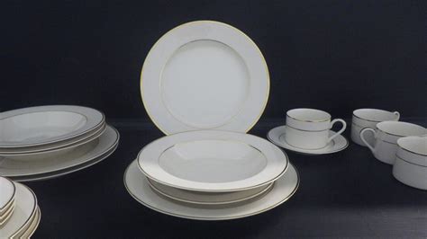 Vintage China Set Dinnerware Set Classic Traditions S/4 20 Pcs off White Gold Tr - Etsy