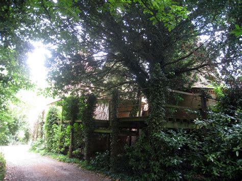 Greenstage Of Unconverted Oast House At Oast House Archive Cc By