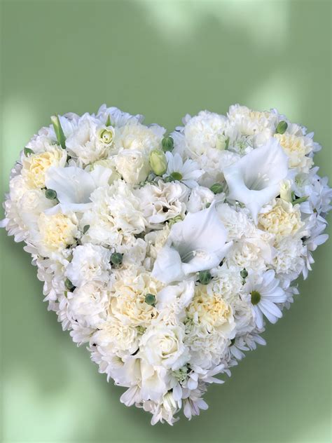 Heavenly Heart - Jacintas Flower Studio