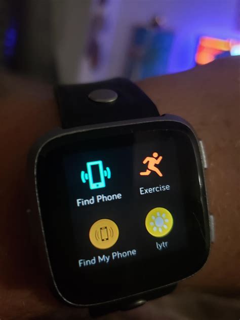 Rejoice! The versa has an official find my phone feature! : r/fitbit