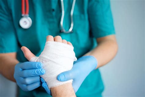 Cuts, Scrapes, Wounds, Abrasions & Burns | Urgent Care