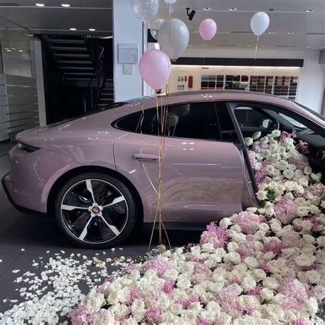 Создать мем "авто, porsche taycan pink, розовый порше" - Картинки ...