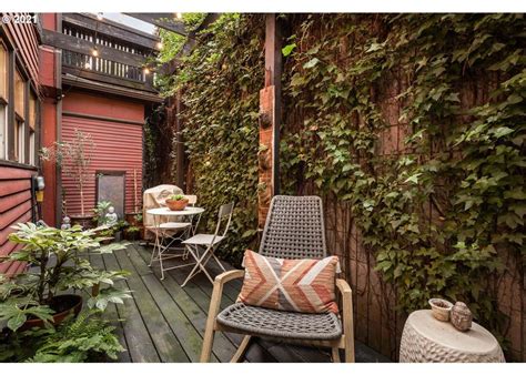 2112 Nw Everett St Portland Or 97210 Redfin